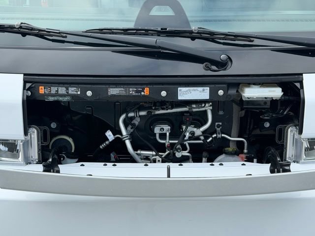Used 2024 Chevrolet Brightdrop 600 w/ Commercial Equipment Package AWD/4WD image 17