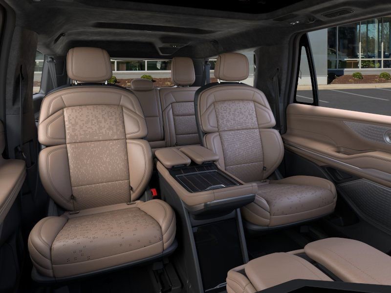 New 2026 Lincoln Navigator L Black Label AWD/4WD image 11