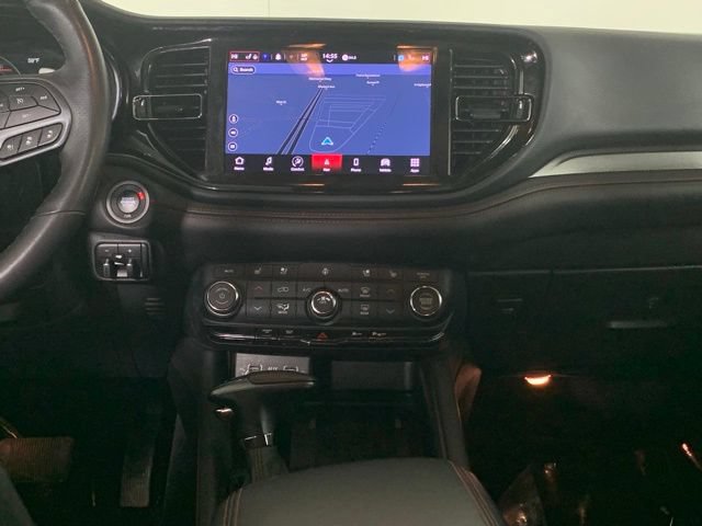 Used 2025 Dodge Durango R/T AWD/4WD image 3