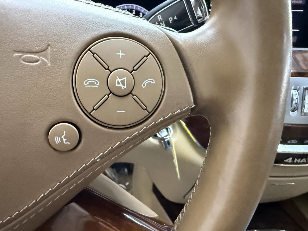 Used 2011 Mercedes-Benz S 550 4MATIC image 24