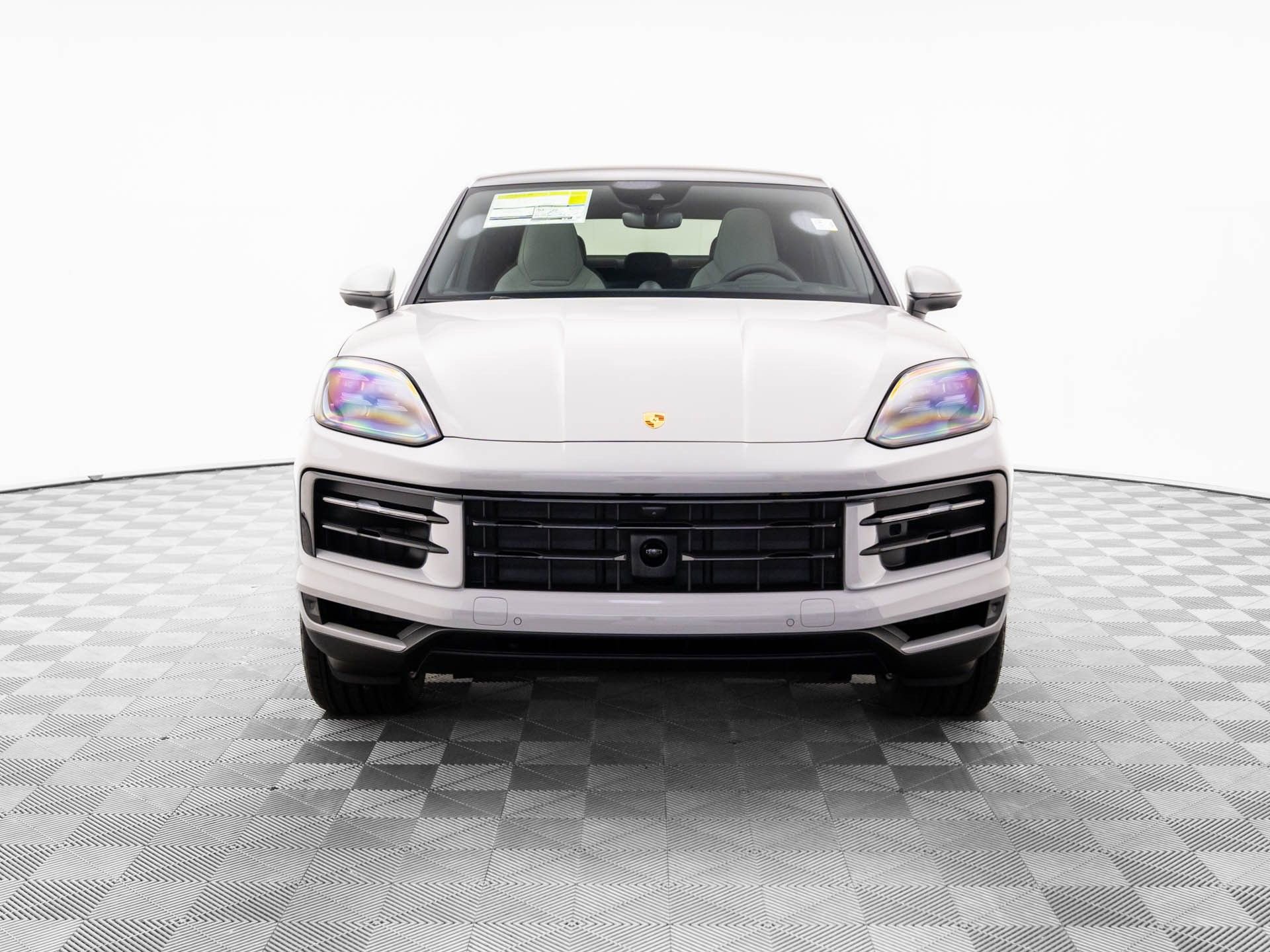 New 2026 Porsche Cayenne E-Hybrid Coupe AWD/4WD image 9