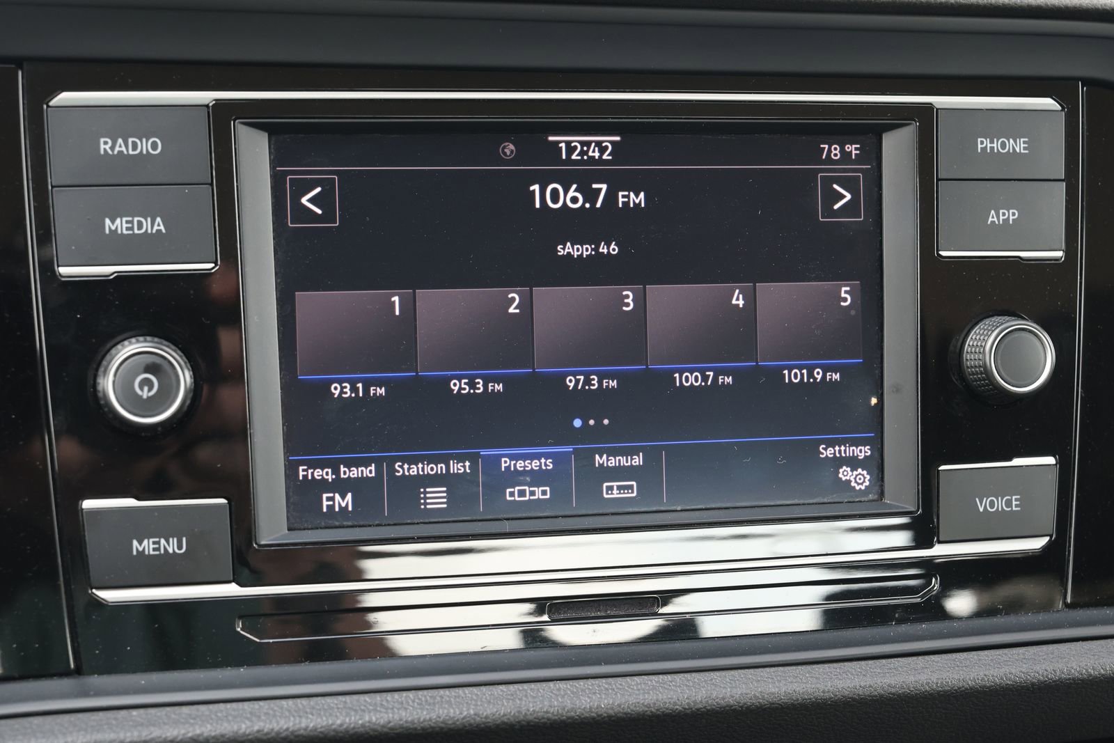 Used 2024 Volkswagen Jetta S image 20