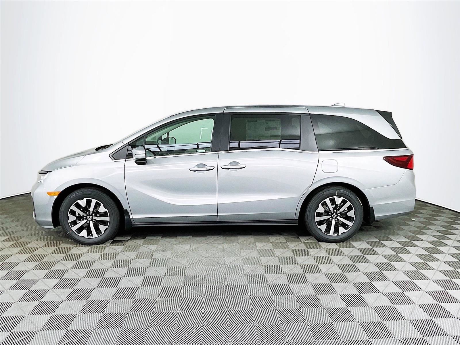 New 2026 Honda Odyssey EX-L image 3
