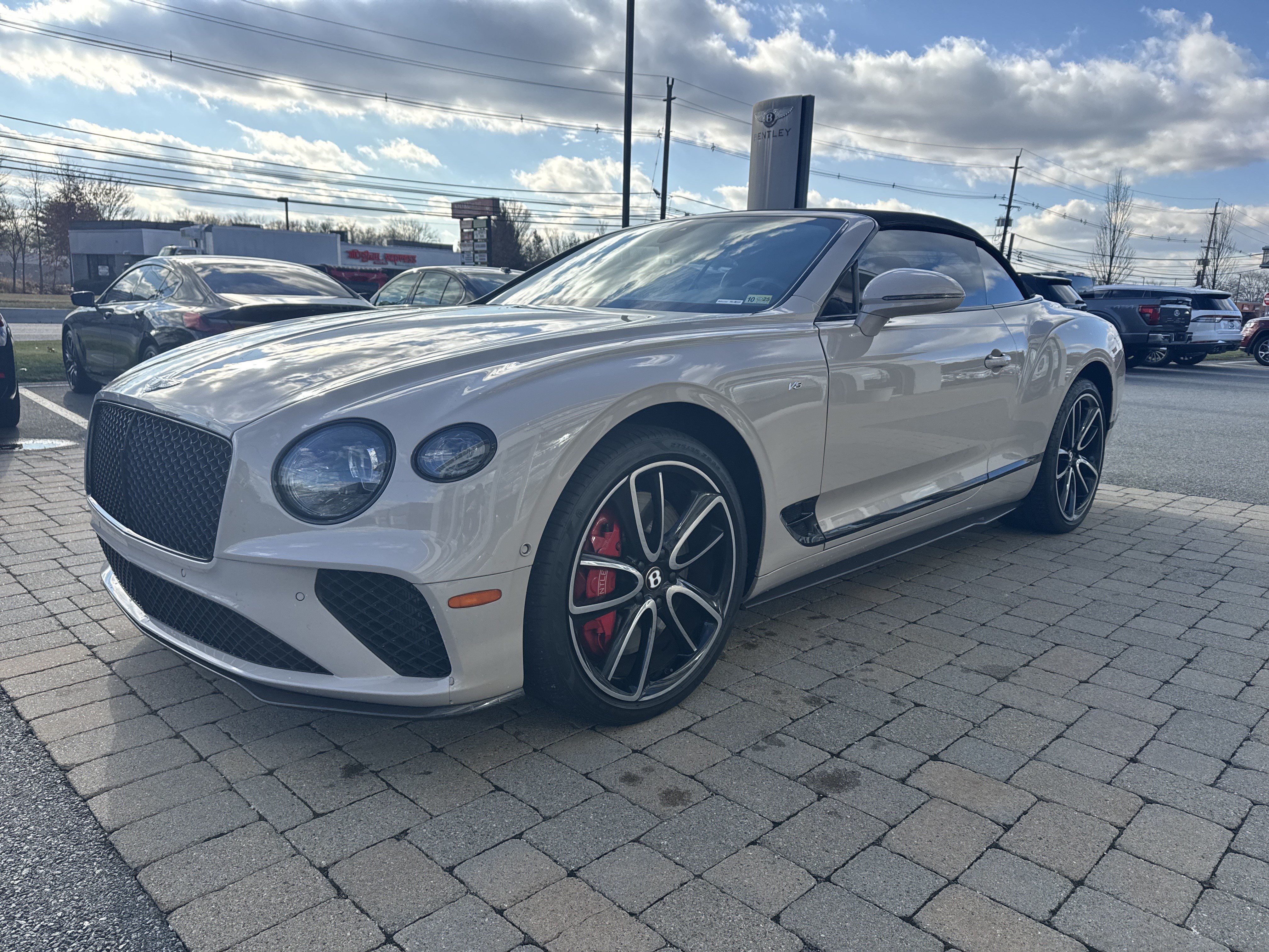 Used 2020 Bentley Continental GT AWD/4WD image 32