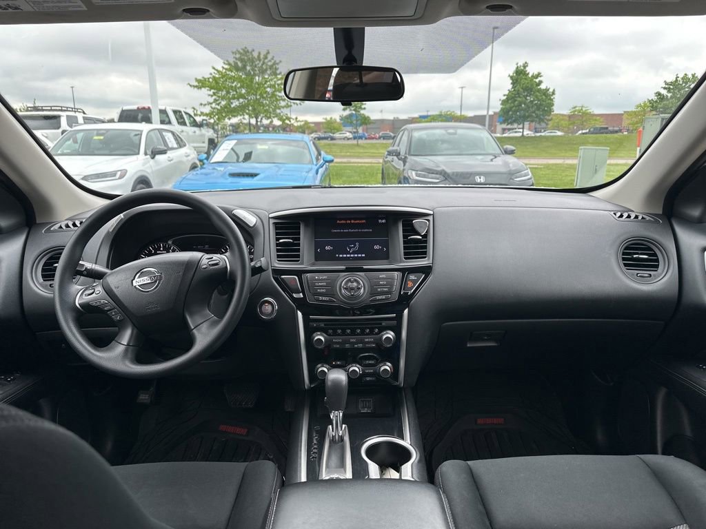 Used 2018 Nissan Pathfinder S AWD/4WD image 19