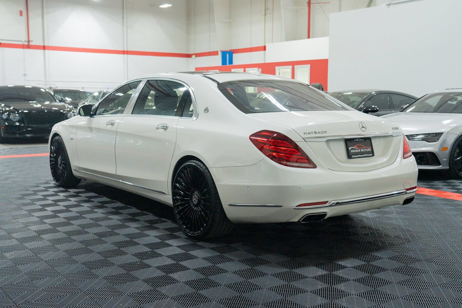 Used 2016 Mercedes-Benz Maybach S 600 image 4