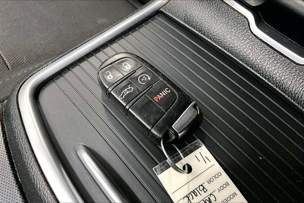 Used 2017 Dodge Charger R/T RWD image 12