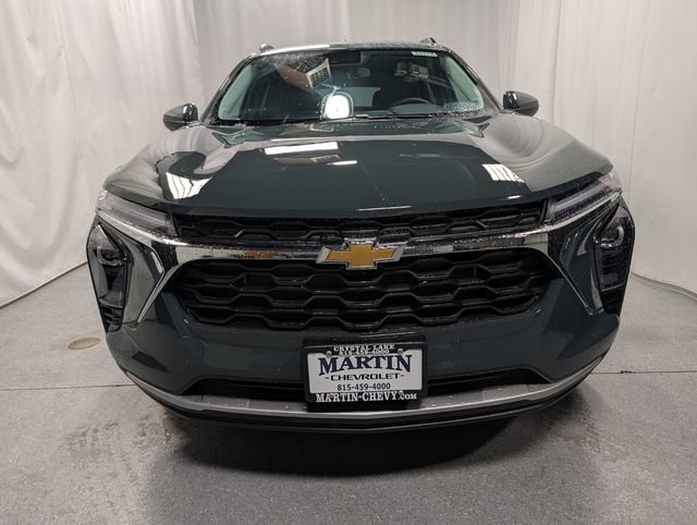 New 2026 Chevrolet Trax LT w/ Sunroof Package FWD image 7