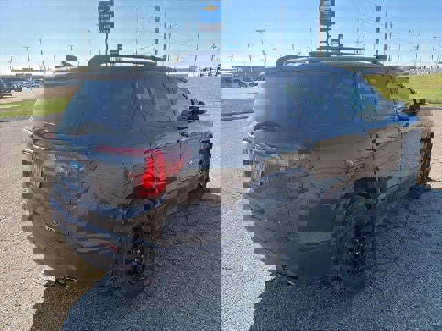 Used 2020 GMC Acadia AT4 w/ Driver Alert Package II image 3