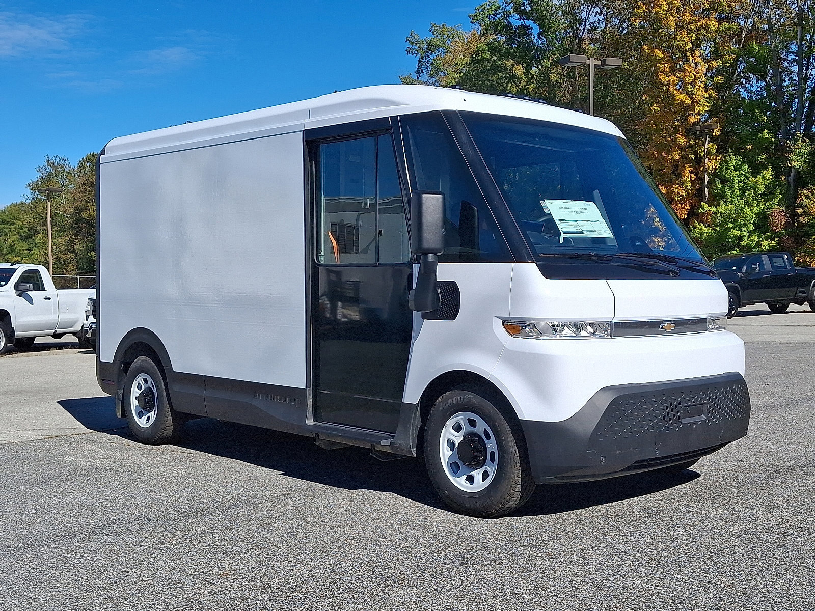 New 2025 Chevrolet Brightdrop 400 w/ Battery Pack, Max Range image 1