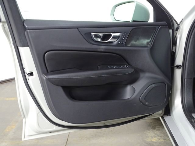 Used 2019 Volvo S60 T5 Momentum w/ Multimedia Package image 17