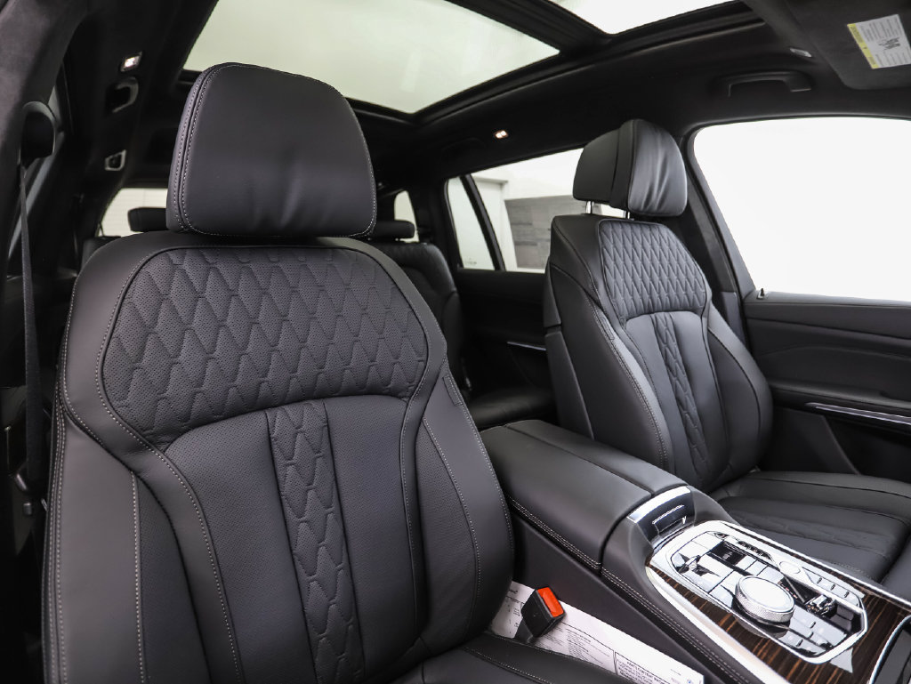 New 2027 BMW X7 M60i AWD/4WD image 40