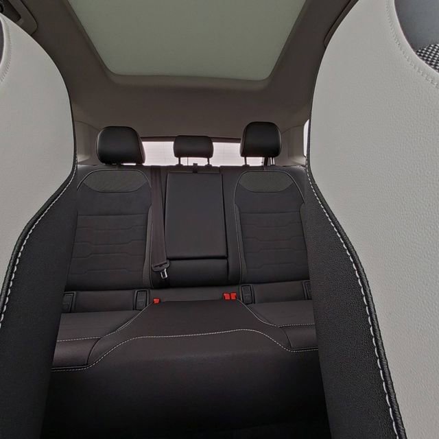 New 2026 Volkswagen Taos SE image 27