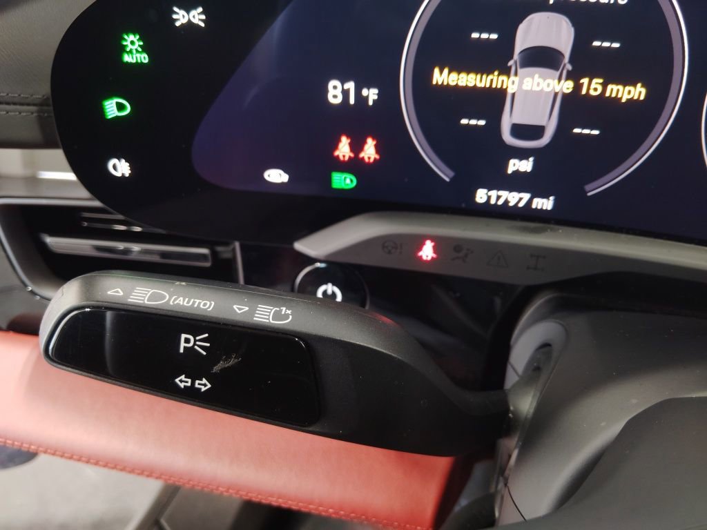 Used 2022 Porsche Taycan 4 Cross Turismo image 15