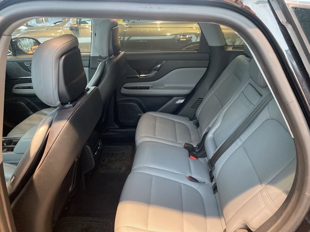 Used 2020 Lincoln Corsair Standard w/ Premium Package image 28