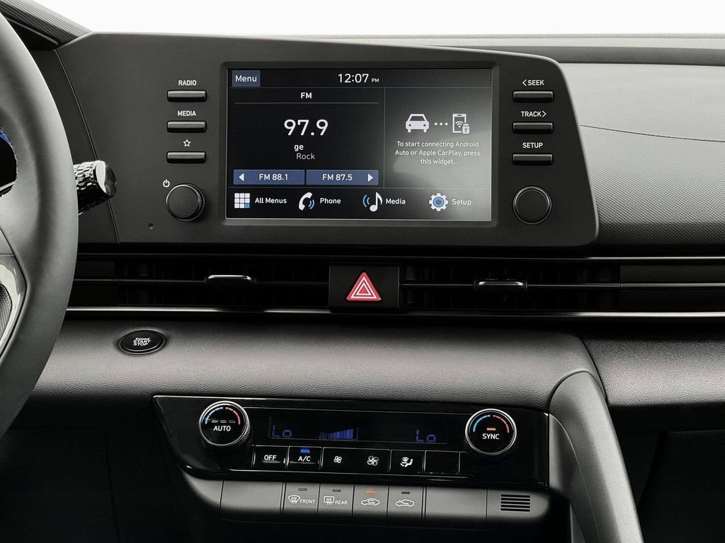 New 2025 Hyundai Elantra Sport image 19