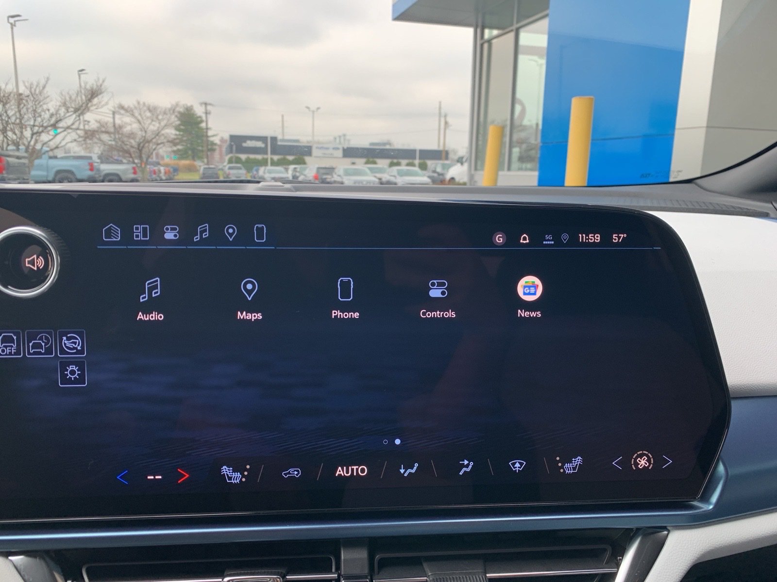 New 2026 Chevrolet Equinox EV LT FWD image 21