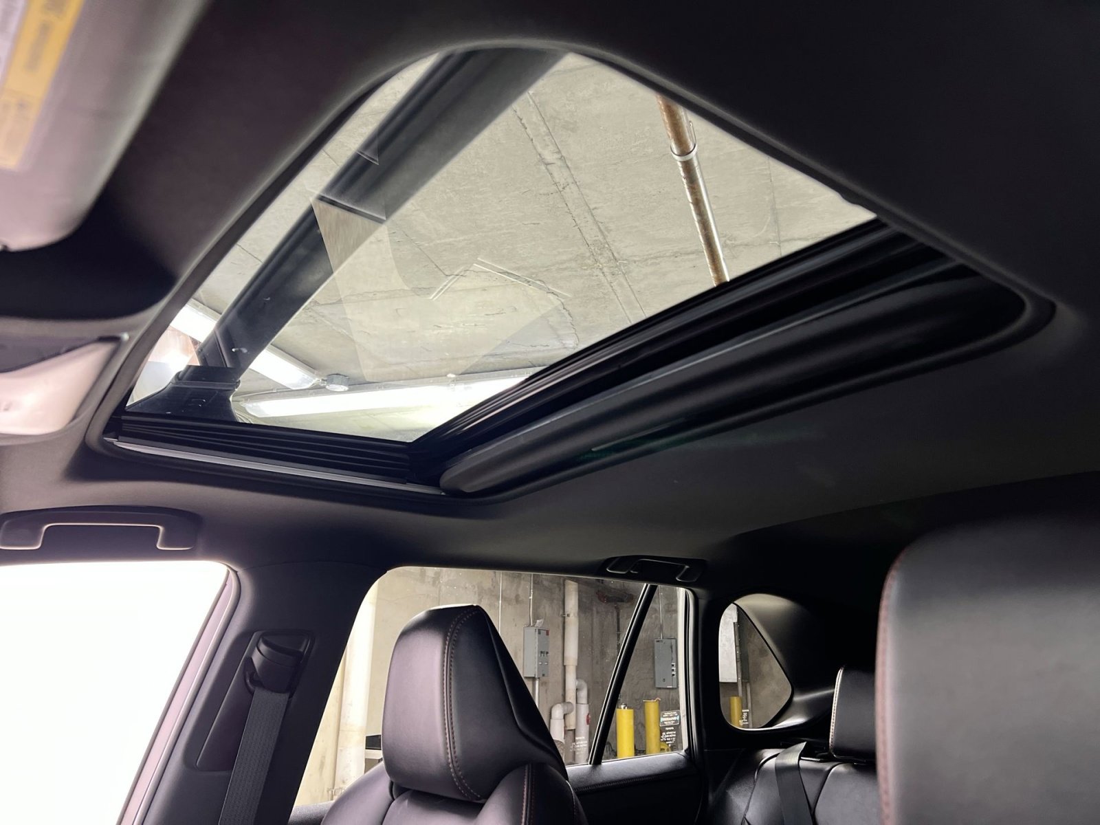 Used 2022 Toyota RAV4 XSE image 28