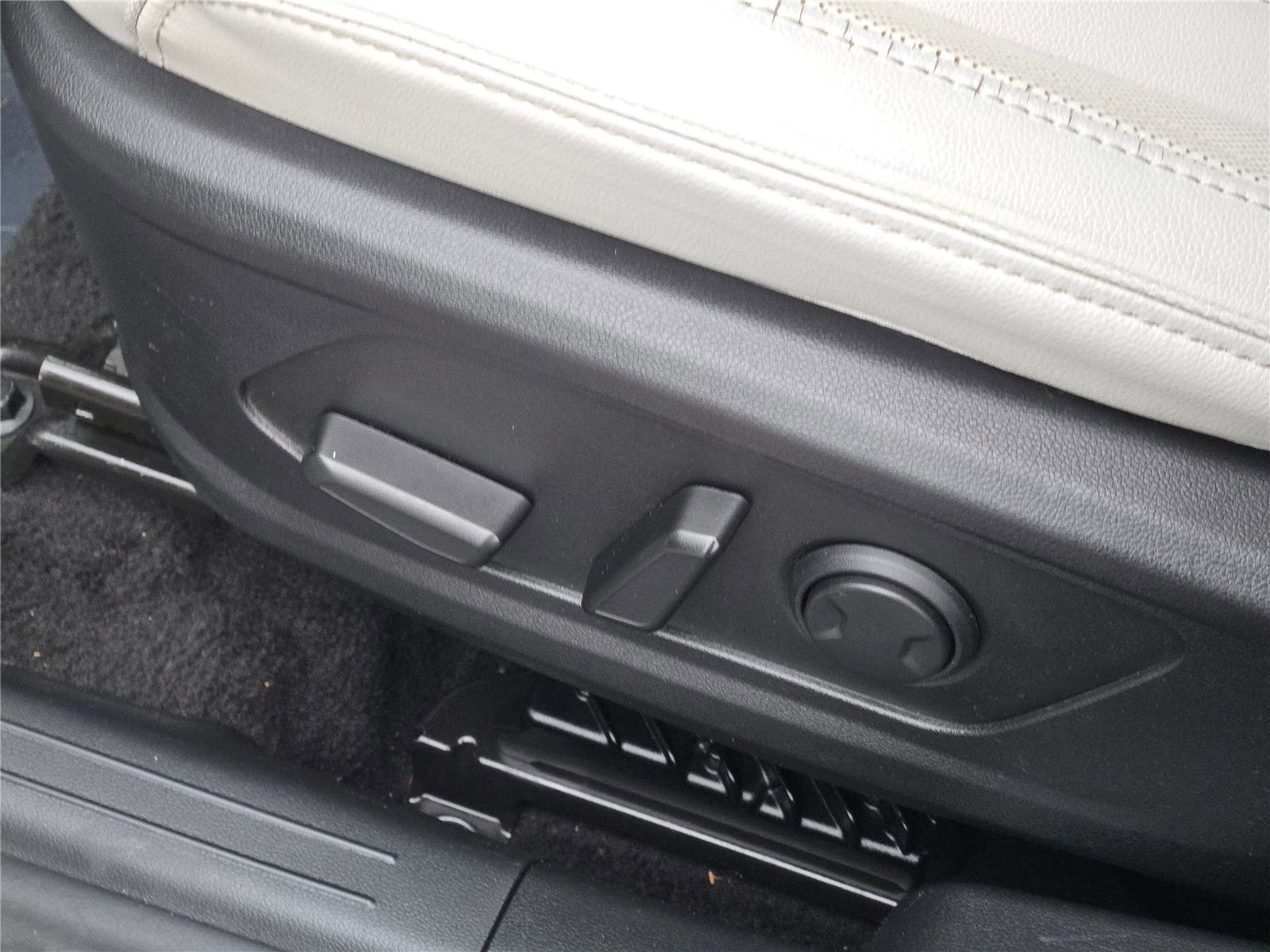 Used 2024 Hyundai Tucson Limited image 27