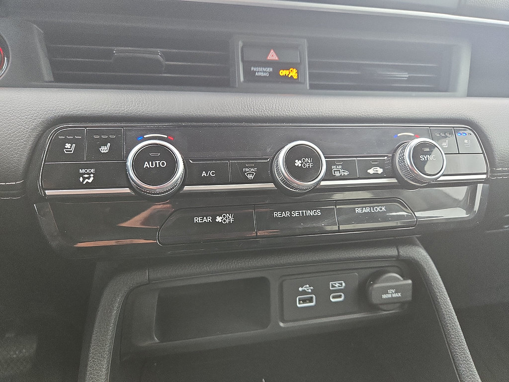 Used 2023 Honda Pilot Elite image 32