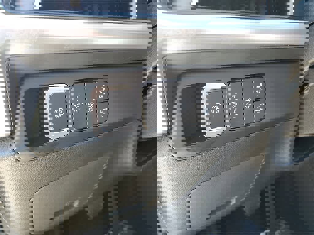 Used 2025 Hyundai Santa Fe XRT image 20