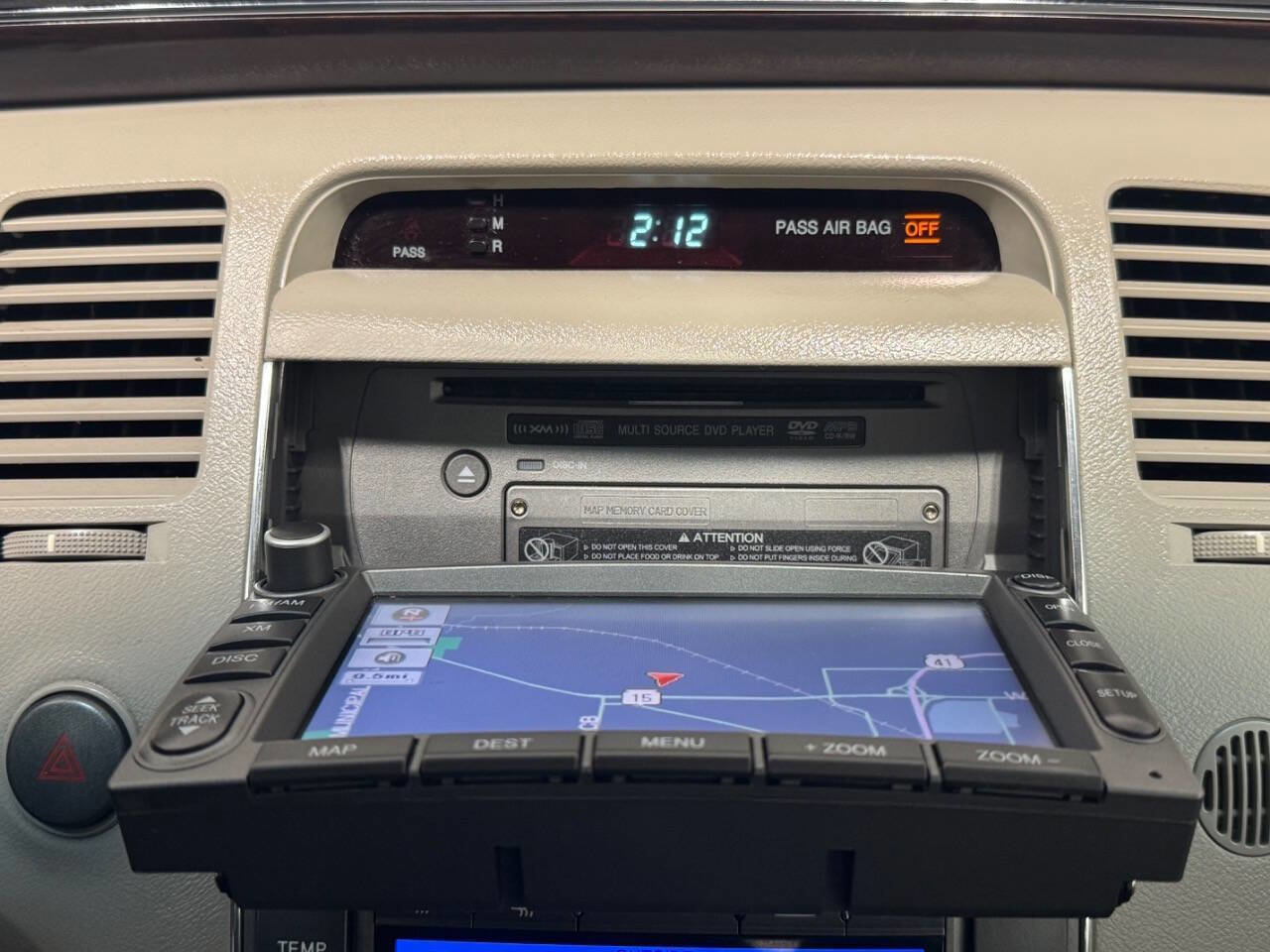 Used 2010 Hyundai Azera Limited w/ Navigation Pkg 3 image 36