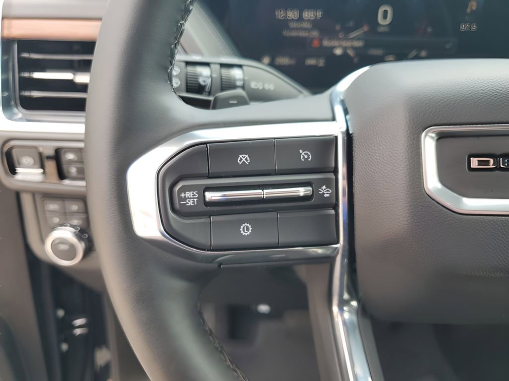 Used 2025 GMC Yukon Denali image 35