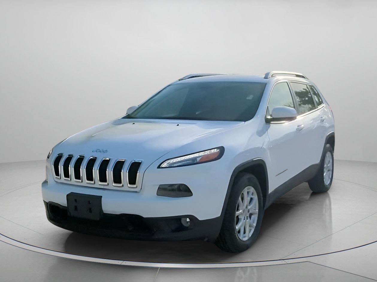 Used 2018 Jeep Cherokee Latitude w/ Safety Group FWD image 11