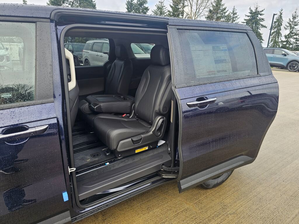 New 2026 Kia Carnival image 22