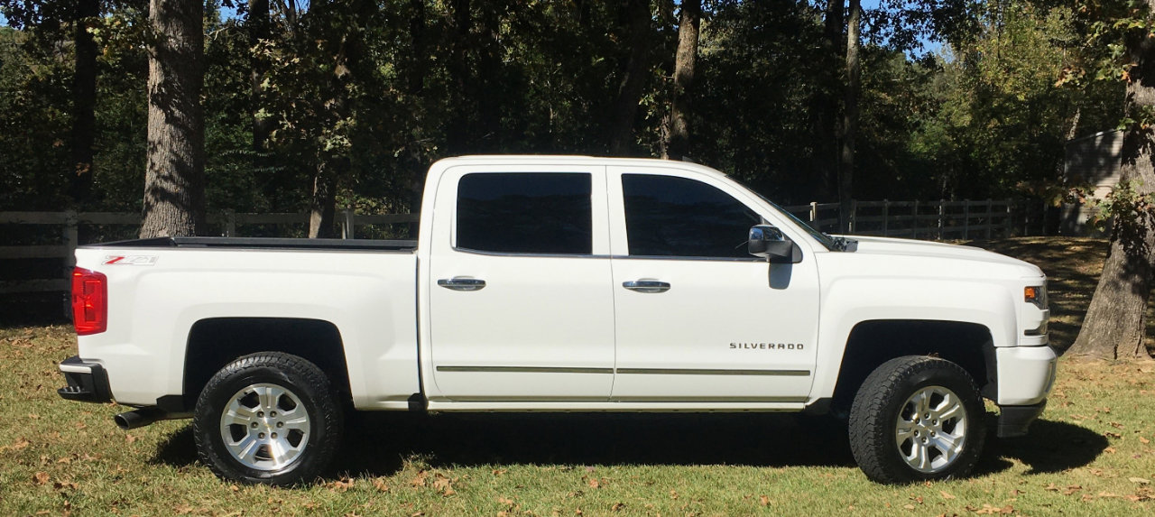 Used 2017 Chevrolet Silverado 1500 LTZ Z71 w/ LTZ Plus Package image 6