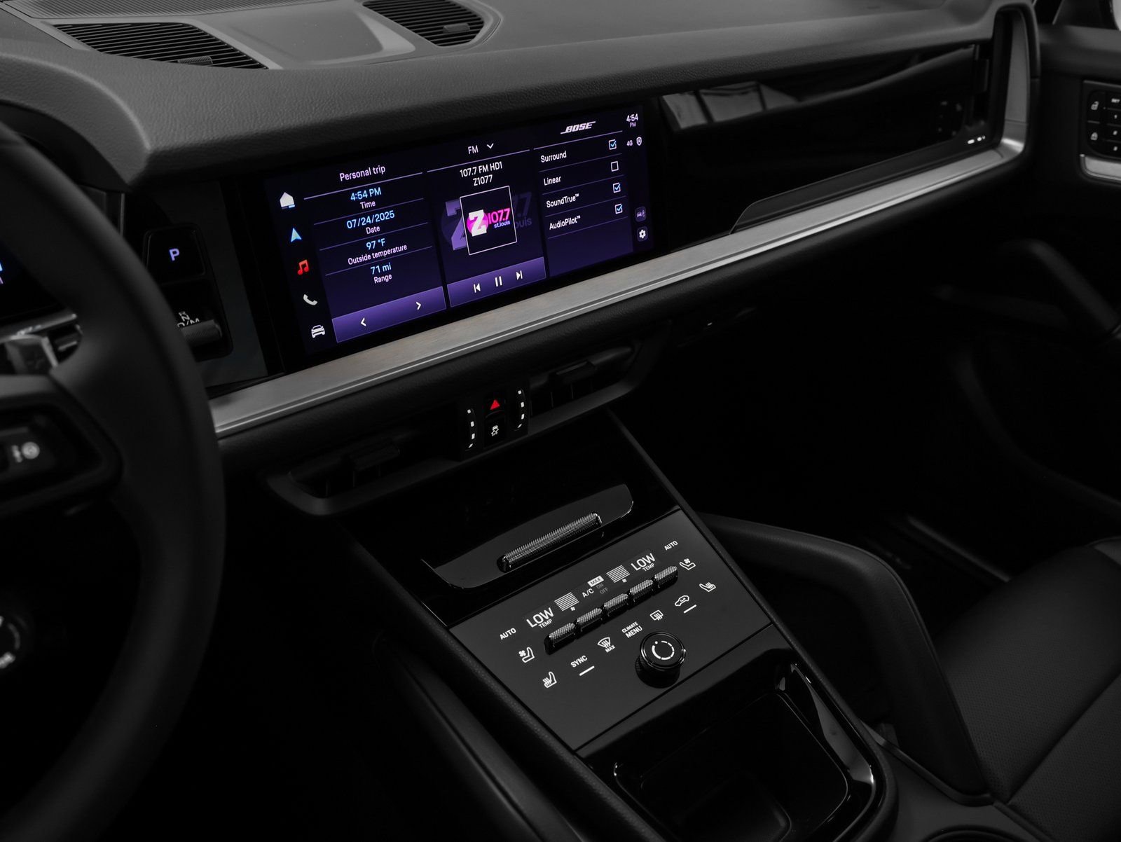 Certified 2025 Porsche Cayenne image 33