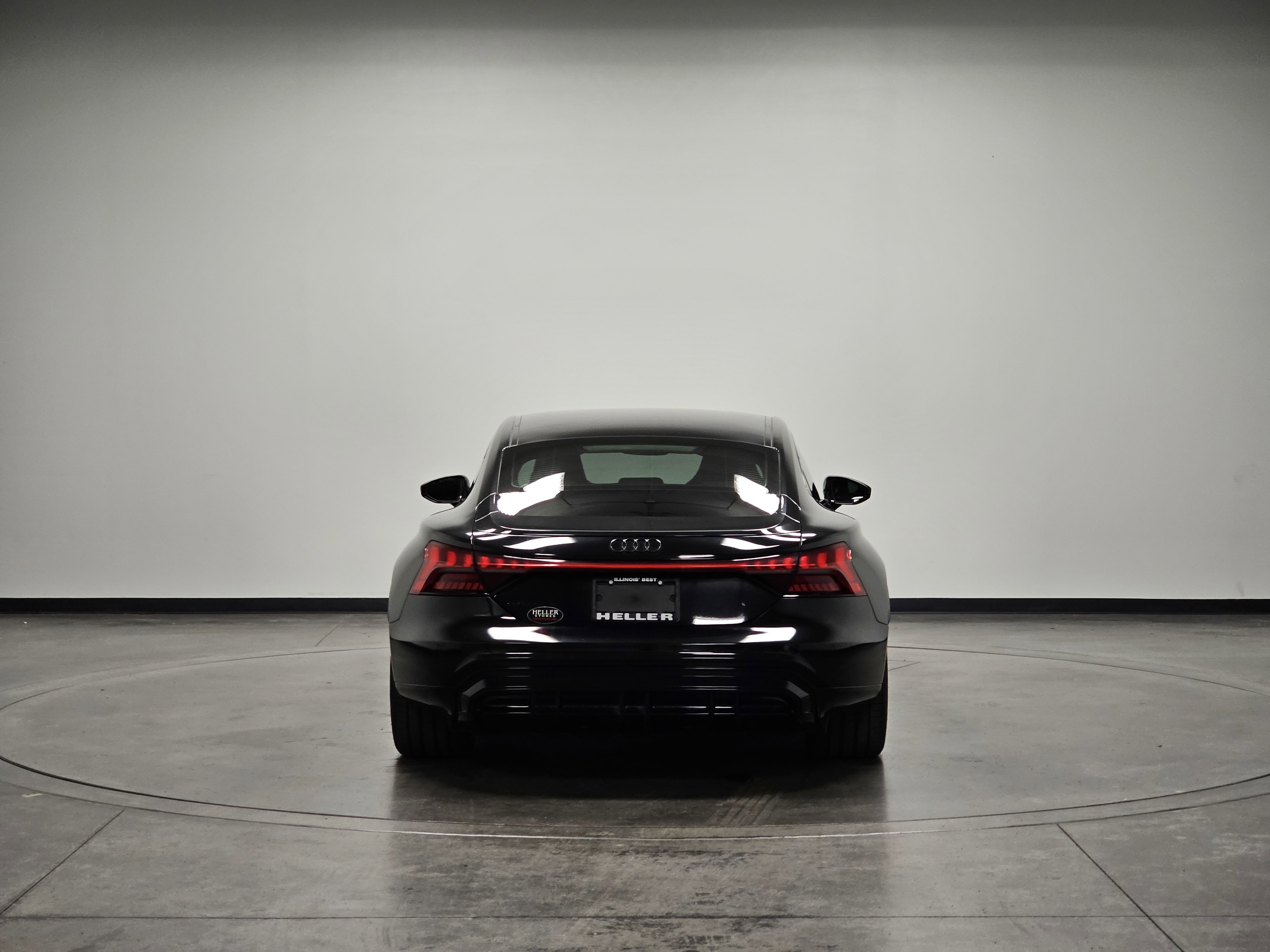 Used 2023 Audi e-tron GT Premium Plus w/ Performance Package image 7