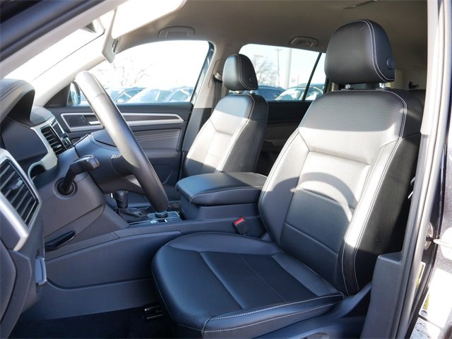 Used 2022 Volkswagen Atlas SE w/ Black Wheel Package image 13
