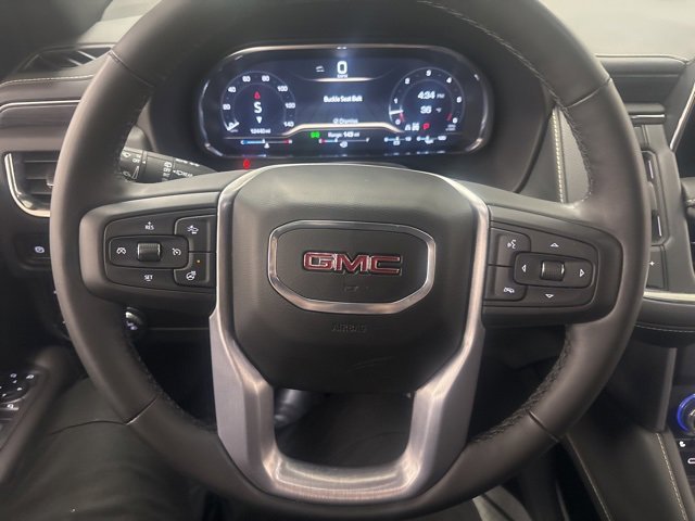 Used 2024 GMC Yukon XL SLT w/ SLT Luxury Package image 19