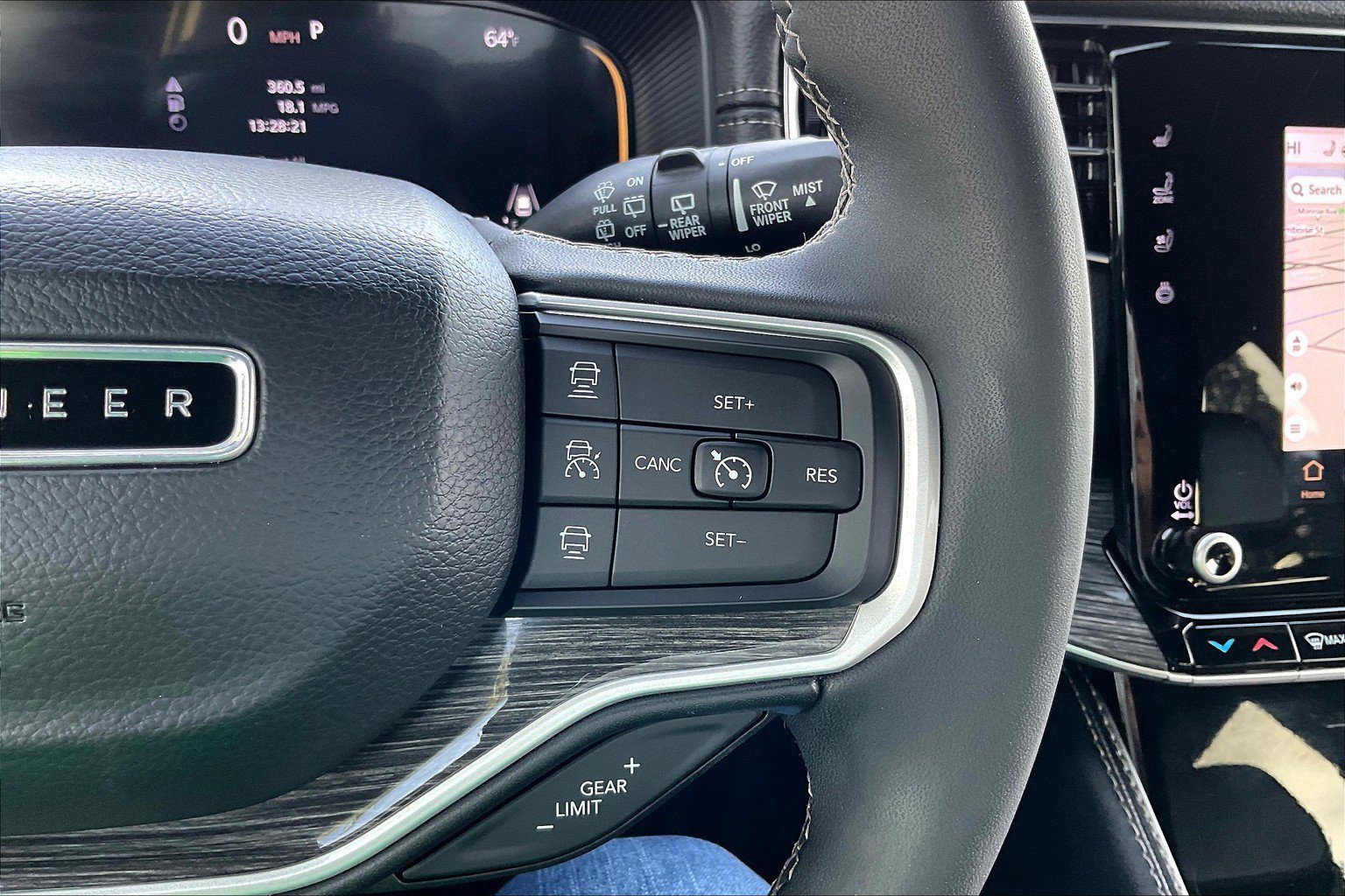 Used 2022 Jeep Wagoneer Series II image 18