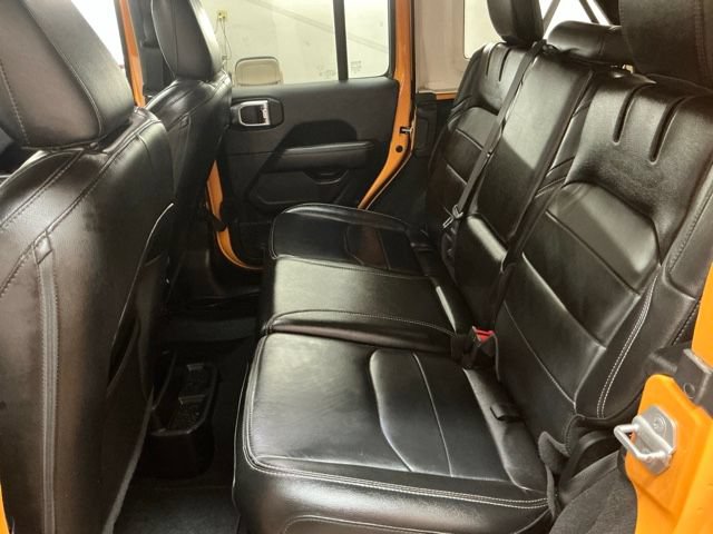 Used 2021 Jeep Wrangler Unlimited Sahara w/ Cold Weather Group AWD/4WD image 14