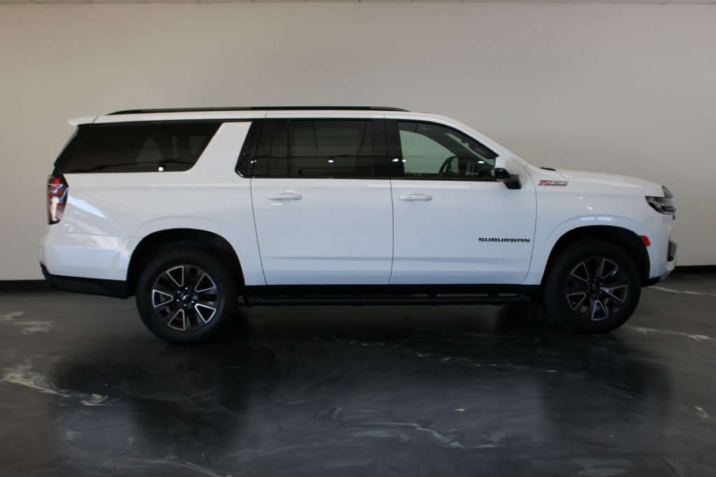 Used 2023 Chevrolet Suburban Z71 w/ Luxury Package AWD/4WD image 30