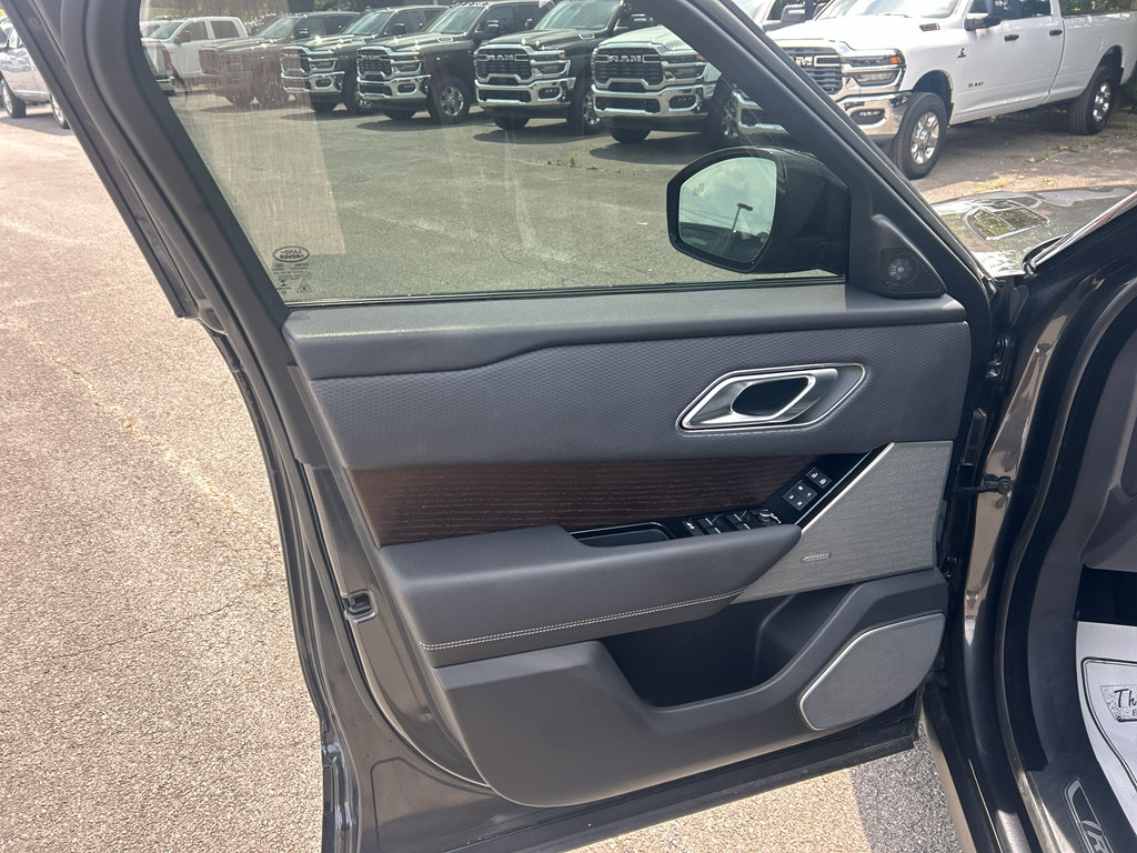 Used 2023 Land Rover Range Rover Velar HST AWD/4WD image 20