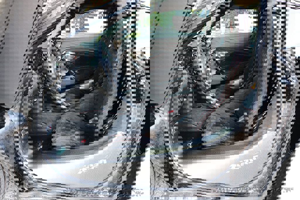 Used 2018 McLaren 720S Luxury RWD image 24