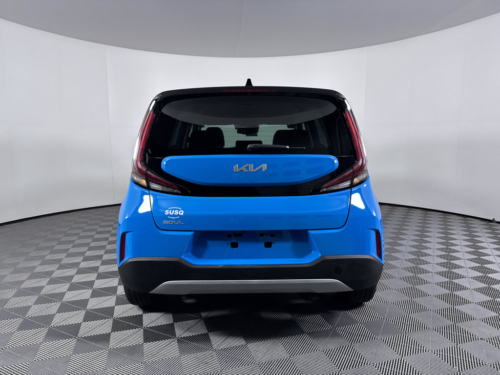 Used 2023 Kia Soul S FWD image 10