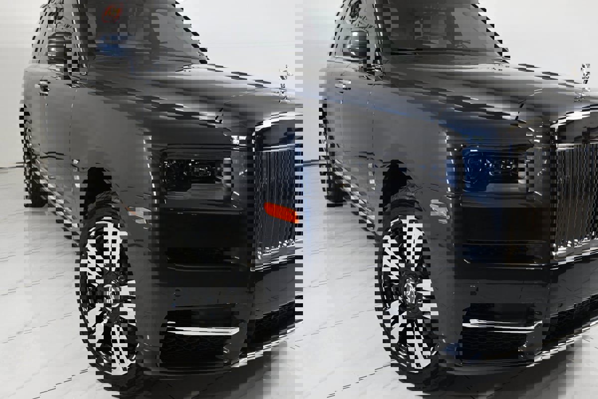 Used 2019 Rolls-Royce Cullinan image 28