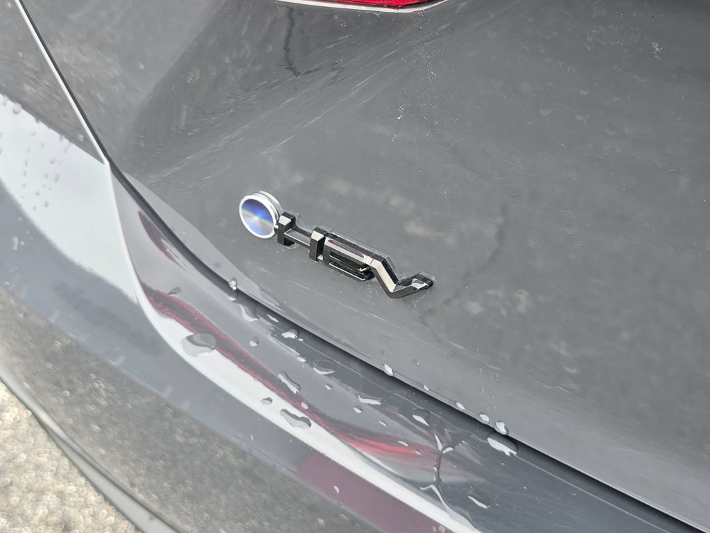 Used 2025 Toyota Camry SE FWD image 17