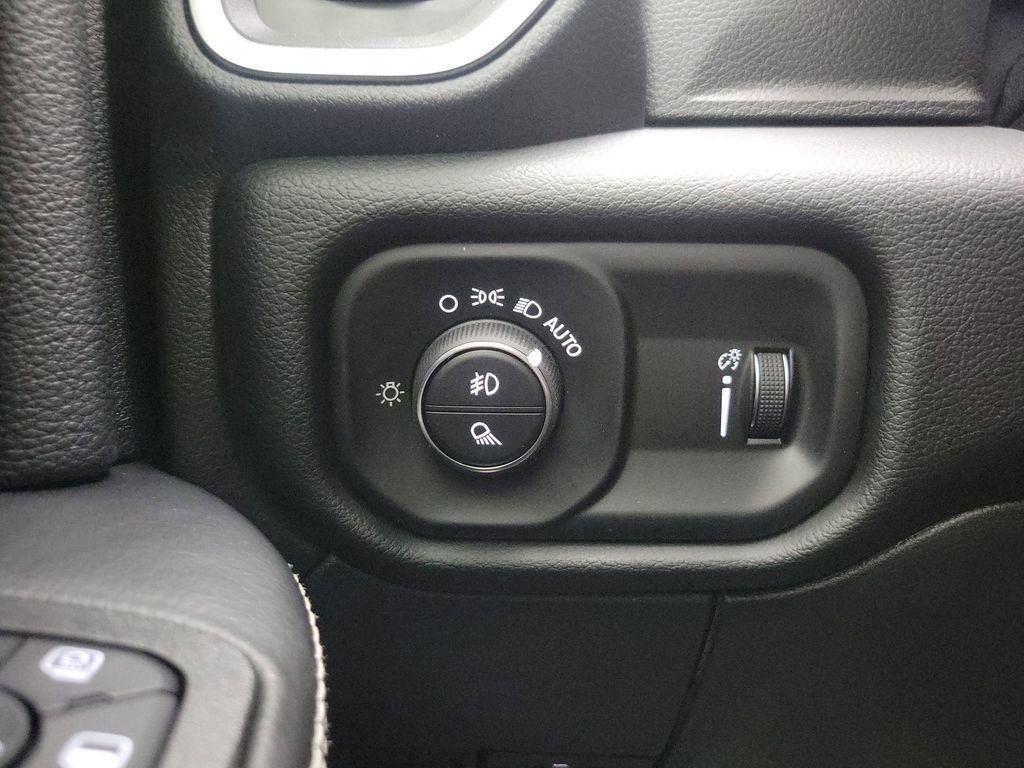 Used 2025 RAM 2500 Big Horn image 12