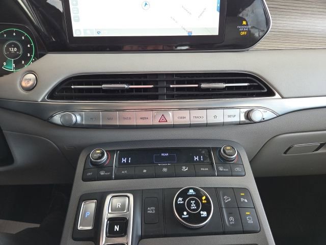 Used 2021 Hyundai Palisade Limited w/ Winter Package image 64