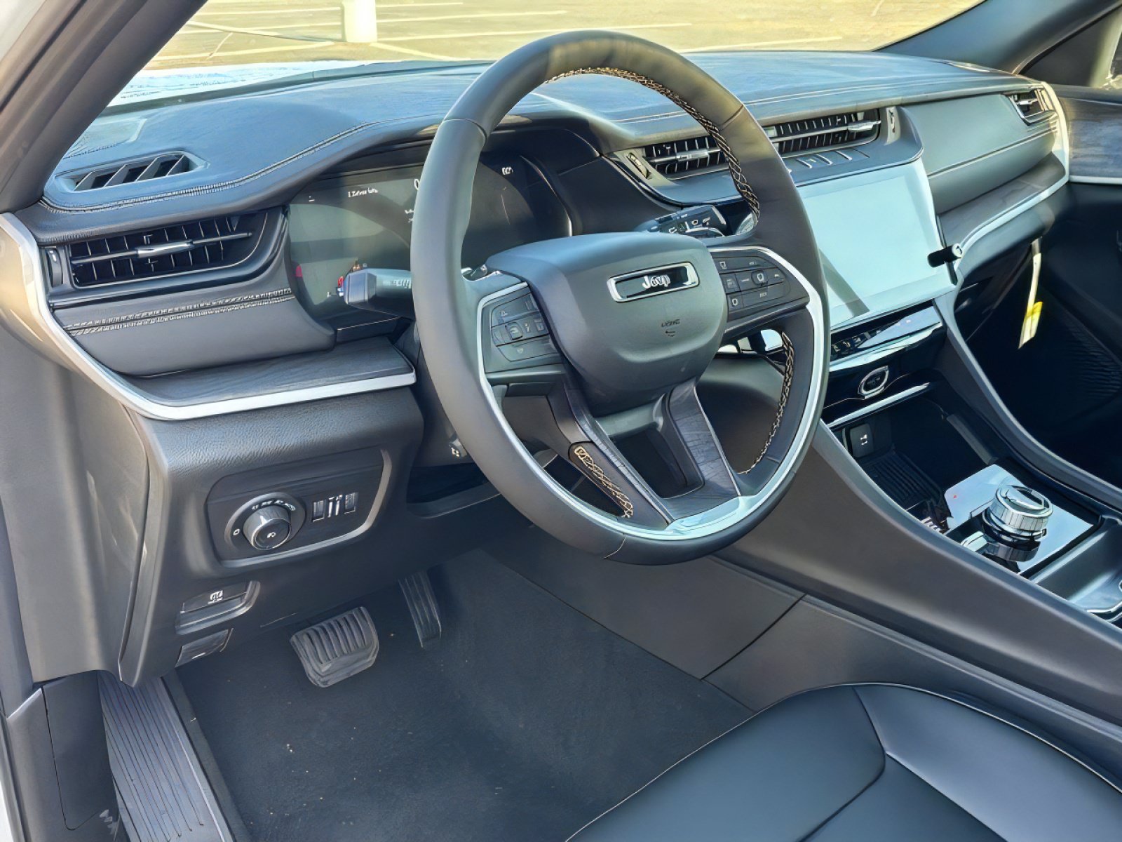 New 2026 Jeep Grand Cherokee L Limited AWD/4WD image 21