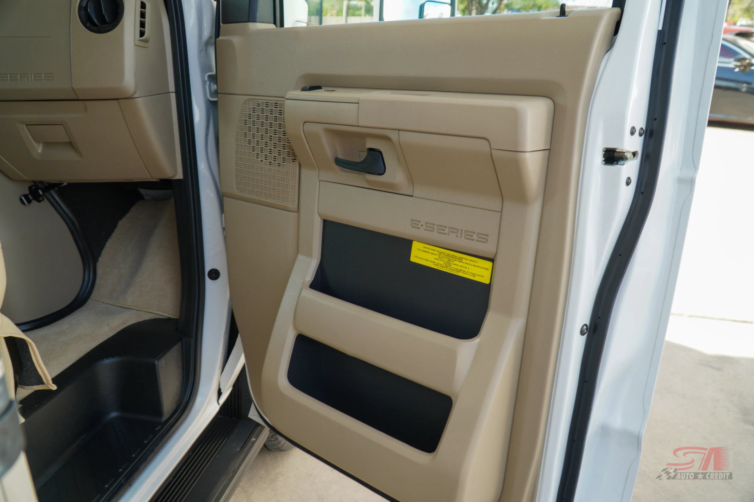 Used 2017 Ford E-350 and Econoline 350 Super Duty w/ Motorhome Prep Package RWD image 14