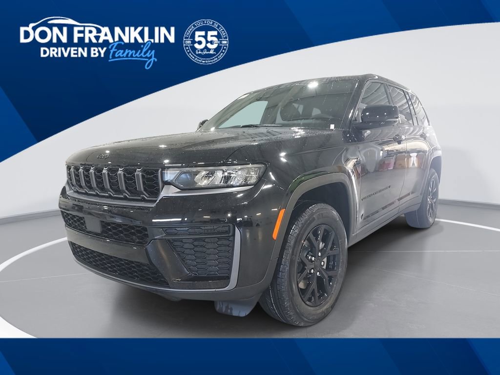 New 2026 Jeep Grand Cherokee Altitude AWD/4WD image 1