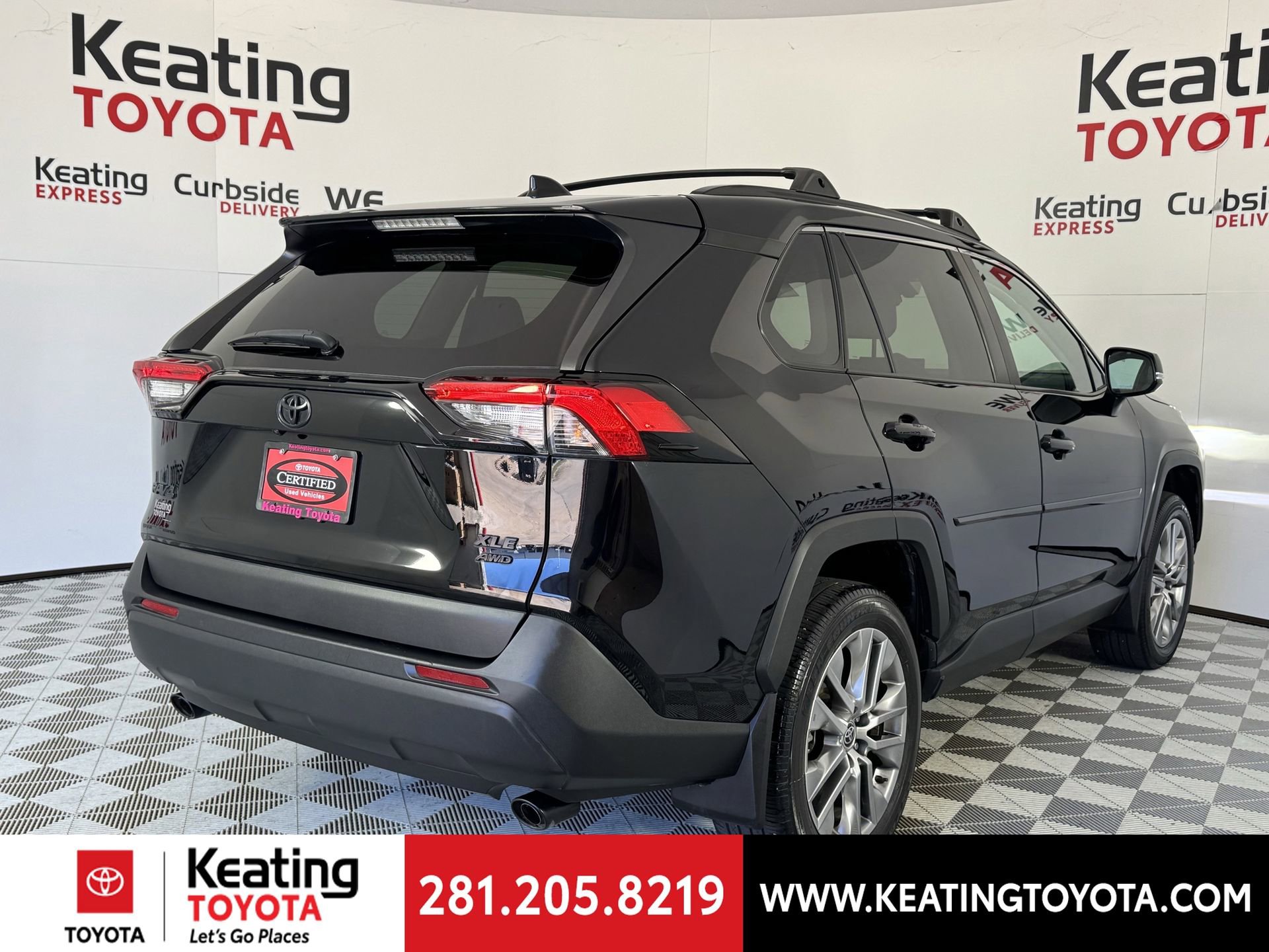 Certified 2022 Toyota RAV4 XLE Premium image 6