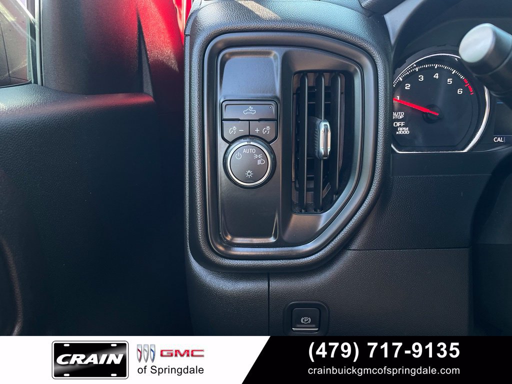 Used 2022 Chevrolet Silverado 1500 Custom w/ Safety Confidence Package RWD image 12