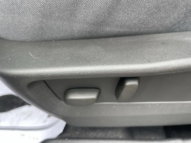 Used 2023 Buick Envision Avenir AWD/4WD image 12